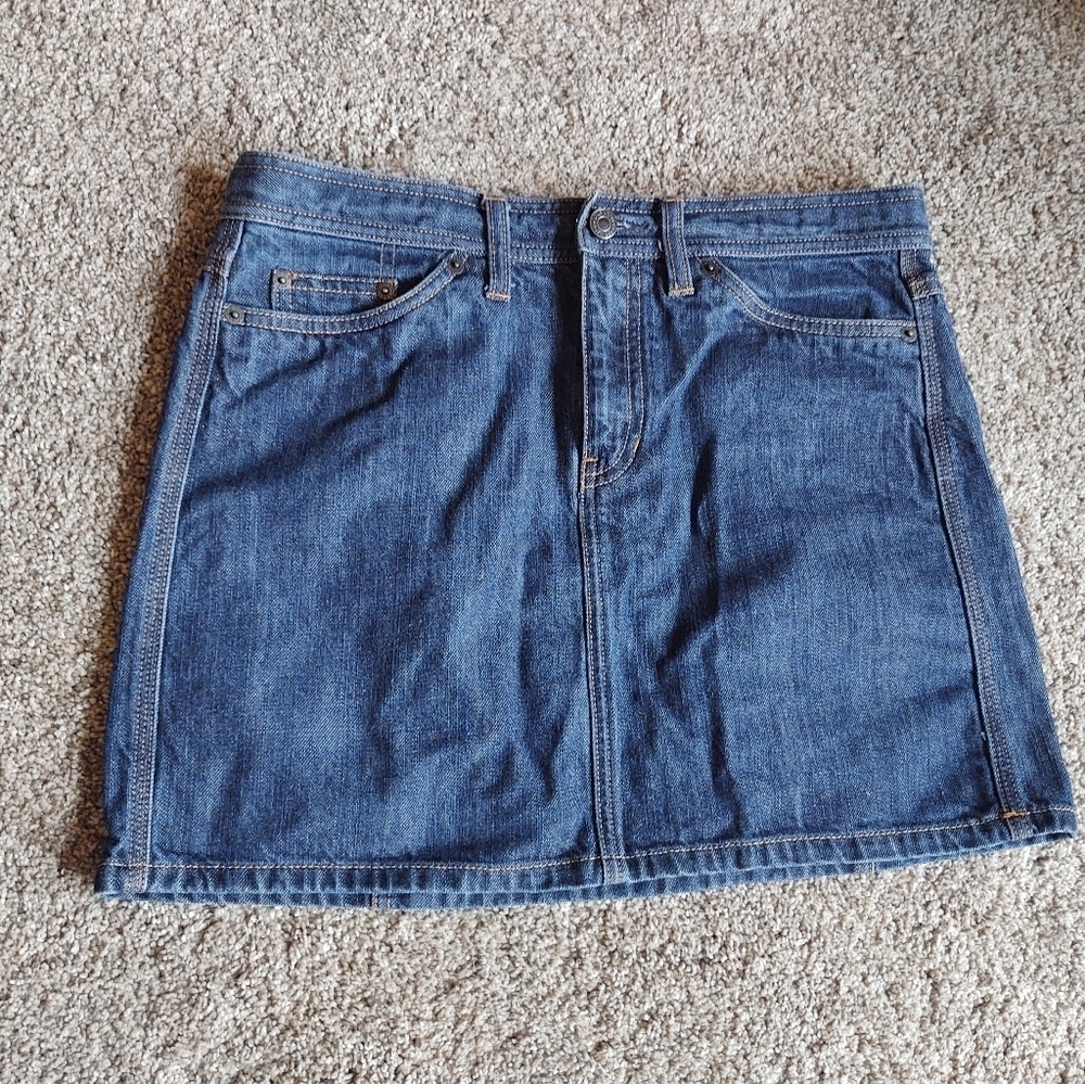 💥3/$20 Gap Jean Skirt Size 8 Girls!